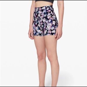 Lululemon Align Shorts Size 6 | Utopia Floral
